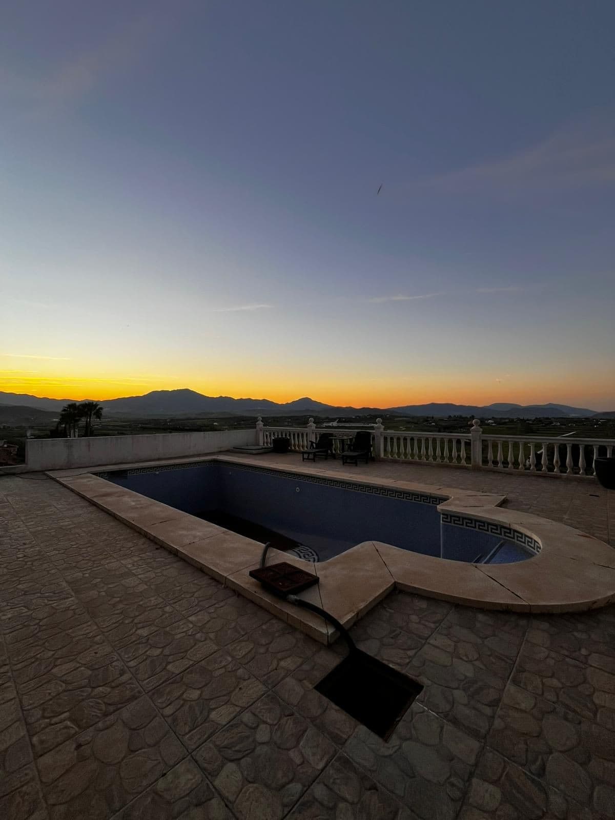 Detached Villa in Coín — photo 2 of 10