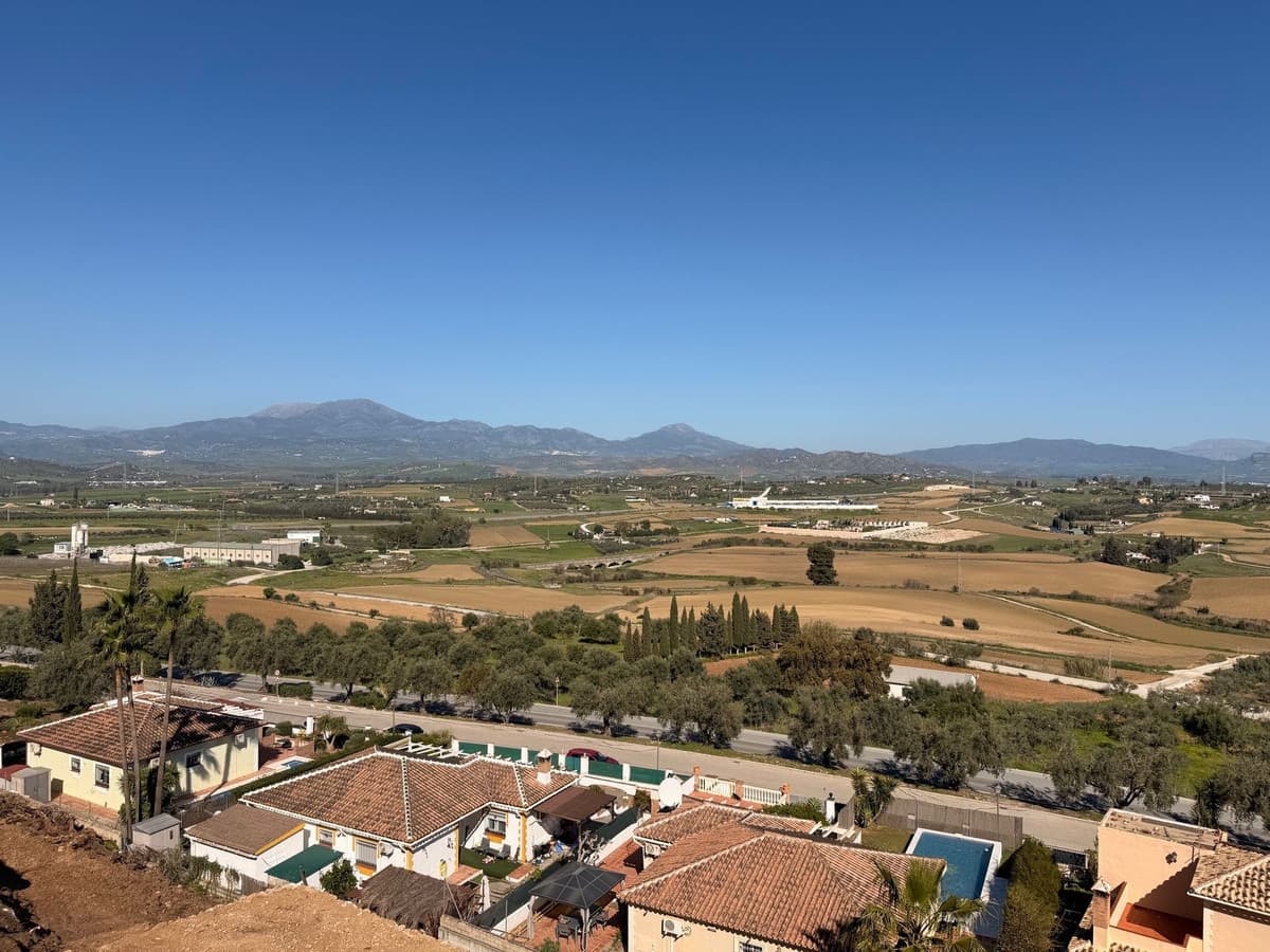 Detached Villa in Coín — photo 5 of 10