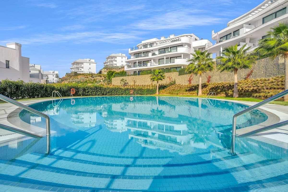 Middle Floor Apartment in Fuengirola — photo 5 of 10