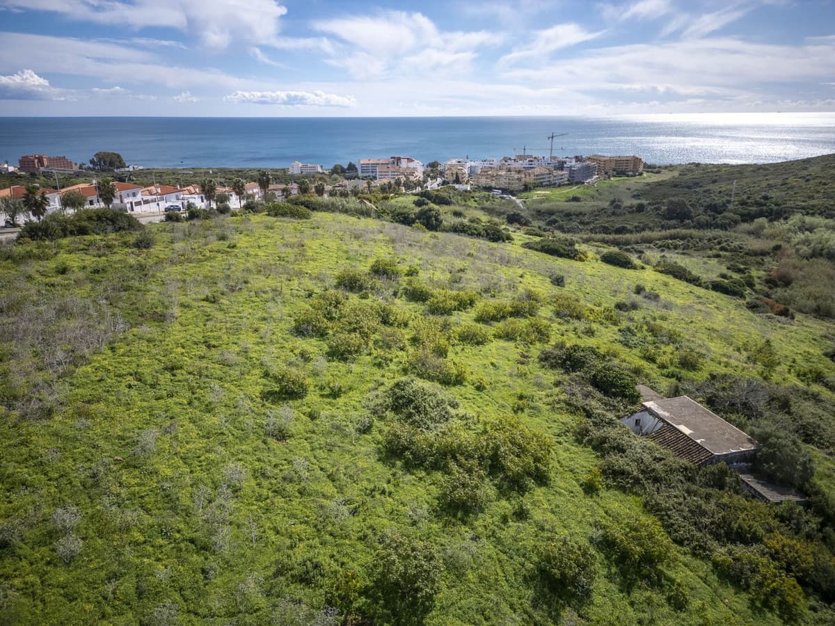 Land with Ruin in La Duquesa — photo 2 of 10