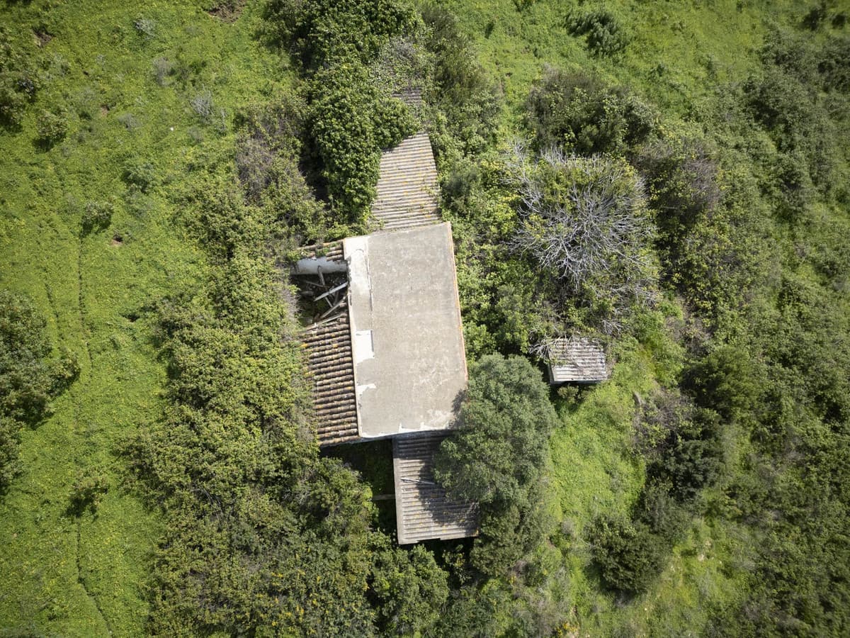 Land with Ruin in La Duquesa — photo 5 of 10
