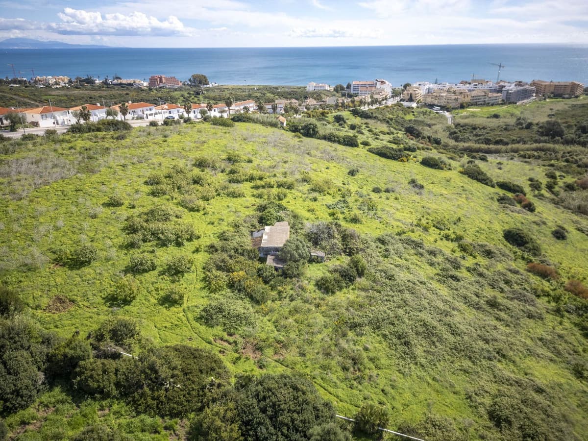 Land with Ruin in La Duquesa — photo 6 of 10