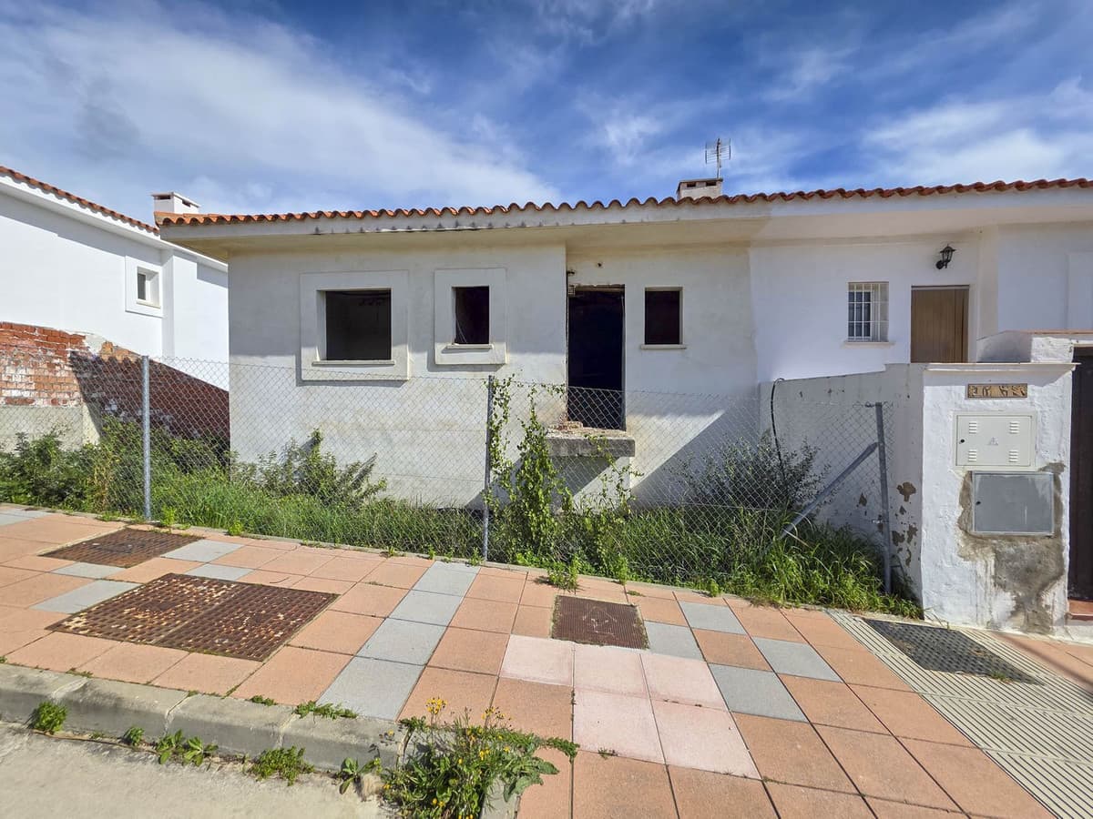 Semi-Detached House in La Duquesa — photo 7 of 10