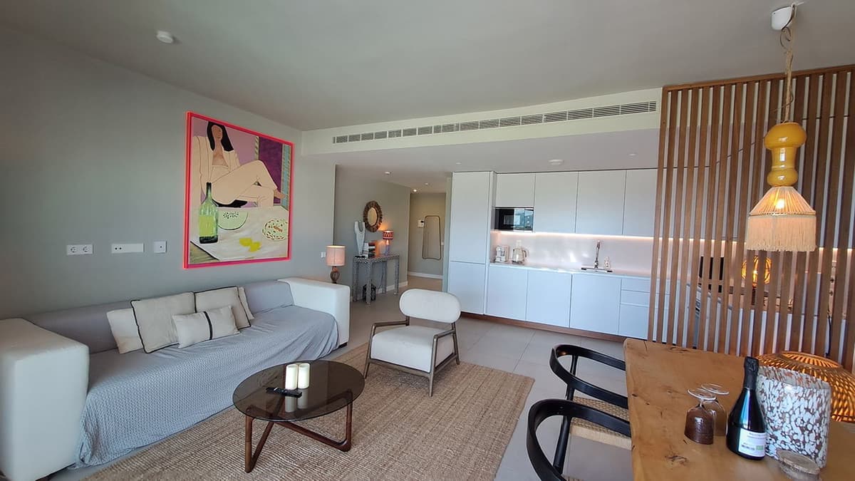 Middle Floor Apartment in Calanova Golf — photo 3 of 10
