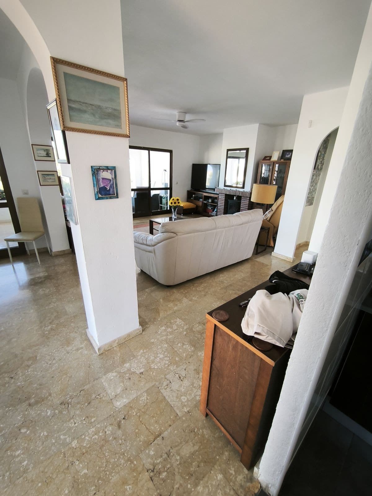 Detached Villa in Cerros del Aguila — photo 9 of 10