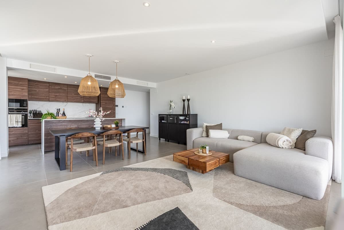 Middle Floor Apartment in Higueron — photo 4 of 10
