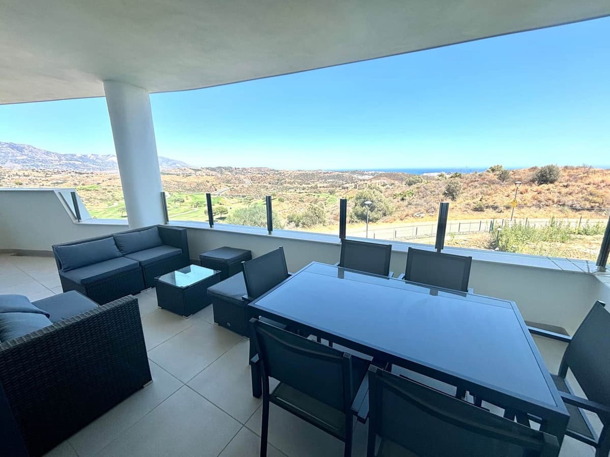 Middle Floor Apartment in La Cala de Mijas — photo 1 of 10