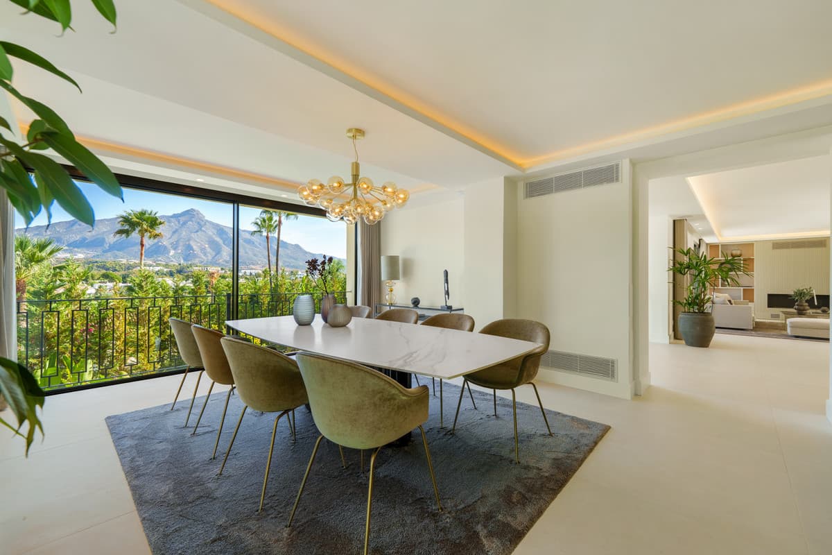 Detached Villa in Nueva Andalucía — photo 6 of 10