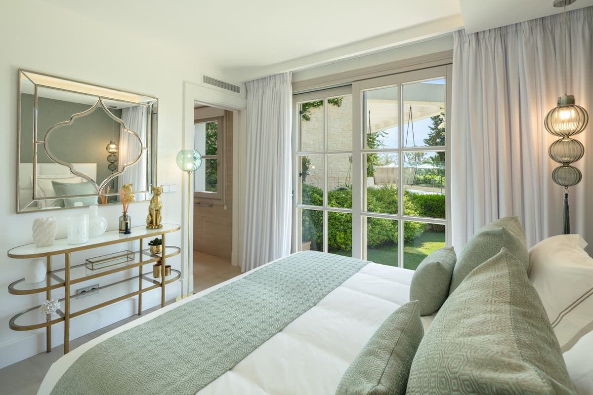 Detached Villa in Aloha — photo 10 of 10