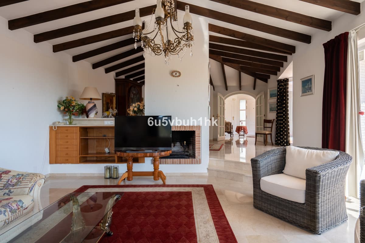 Detached Villa in Calahonda — photo 8 of 10