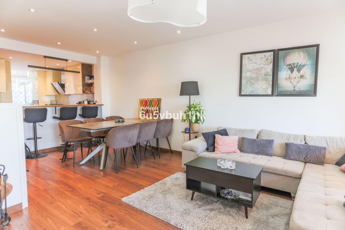 Townhouse in Benalmadena — photo 1 of 10
