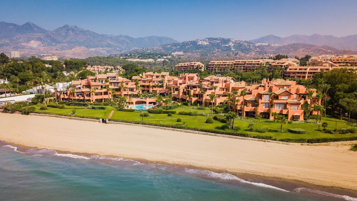 Ground Floor Apartment in Los Monteros — photo 1 of 10