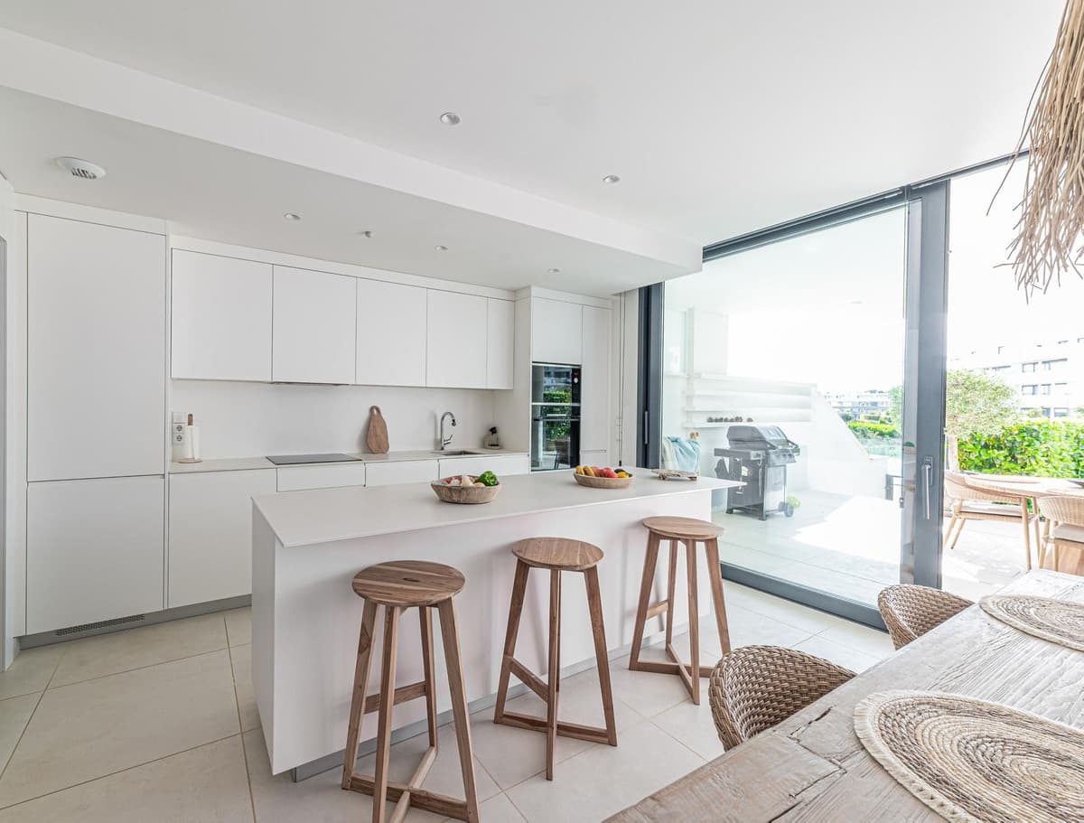 Ground Floor Apartment in Higueron — photo 7 of 10
