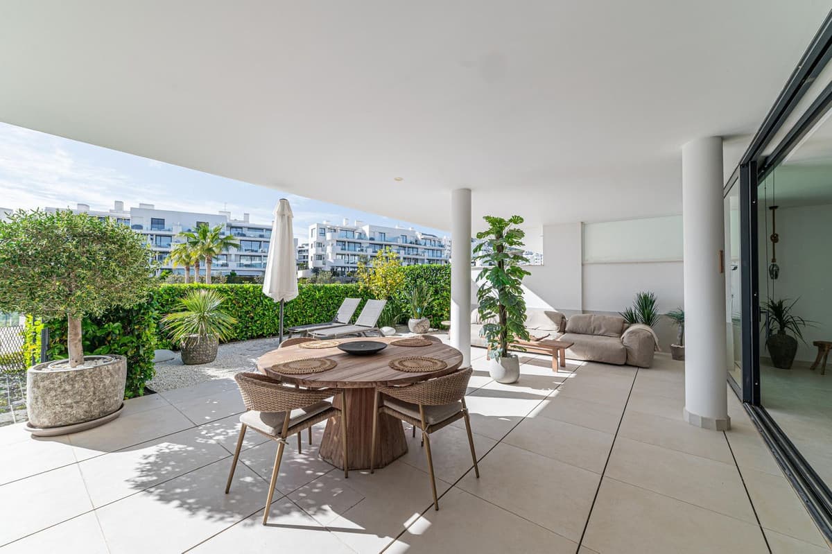 Ground Floor Apartment in Higueron — photo 9 of 10