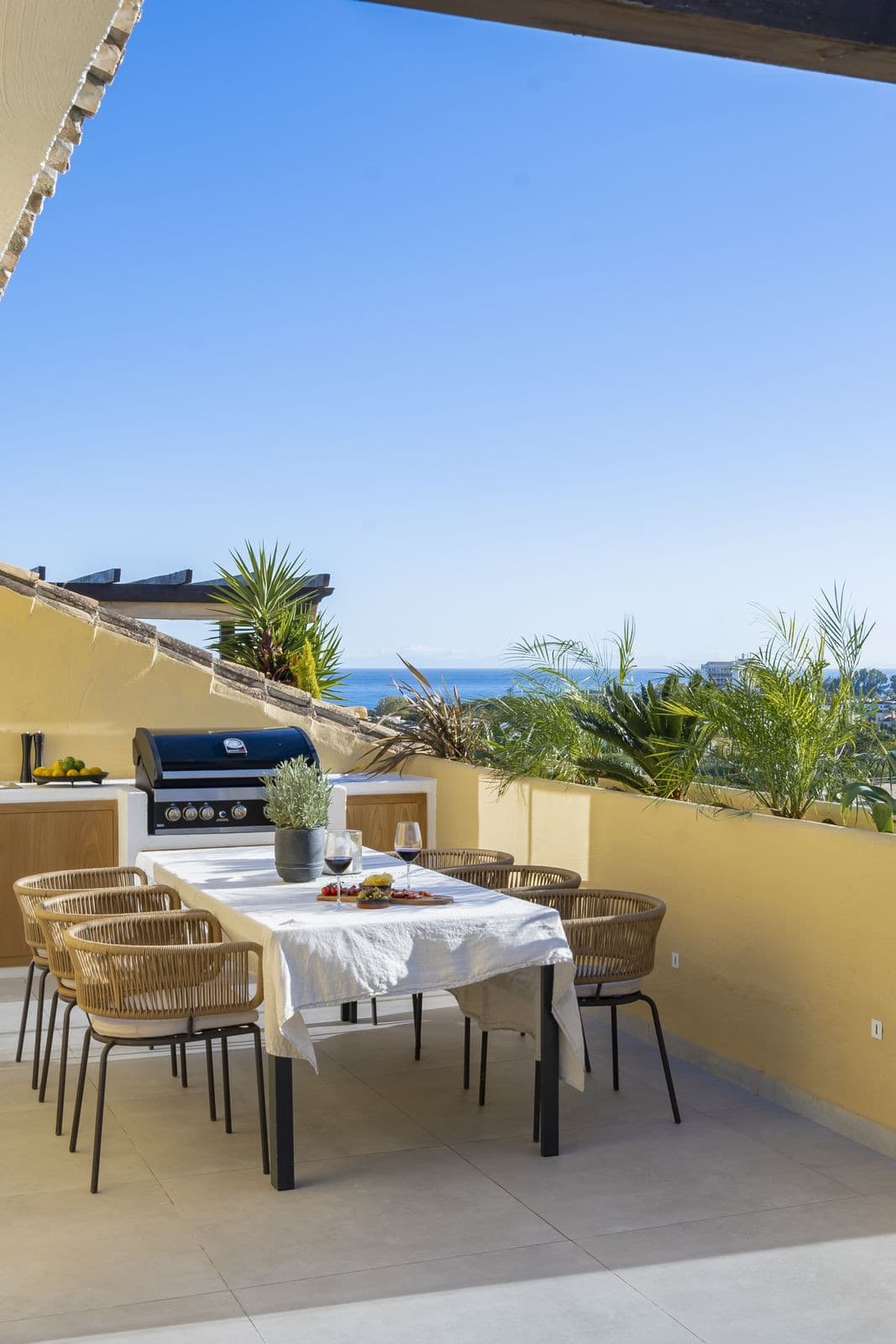Penthouse in Bel Air — photo 6 of 10