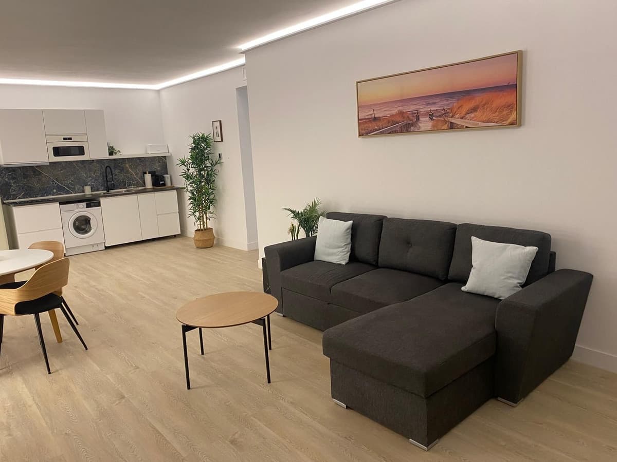 Middle Floor Apartment in Puerto Banús — photo 3 of 10