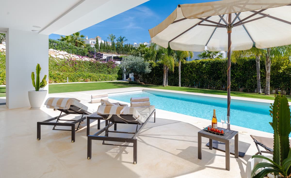 Detached Villa in Nueva Andalucía — photo 4 of 10