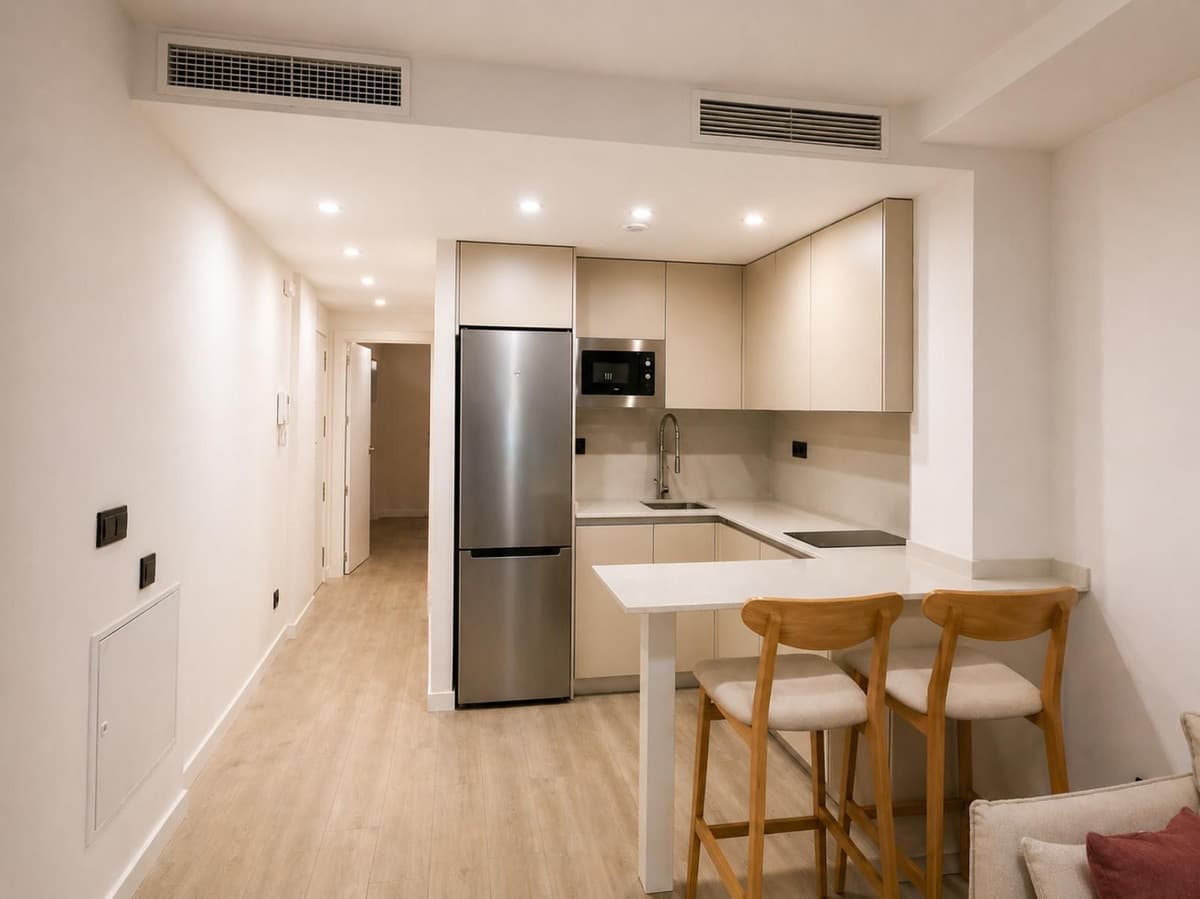 Middle Floor Apartment in Conde de Ureña — photo 6 of 10