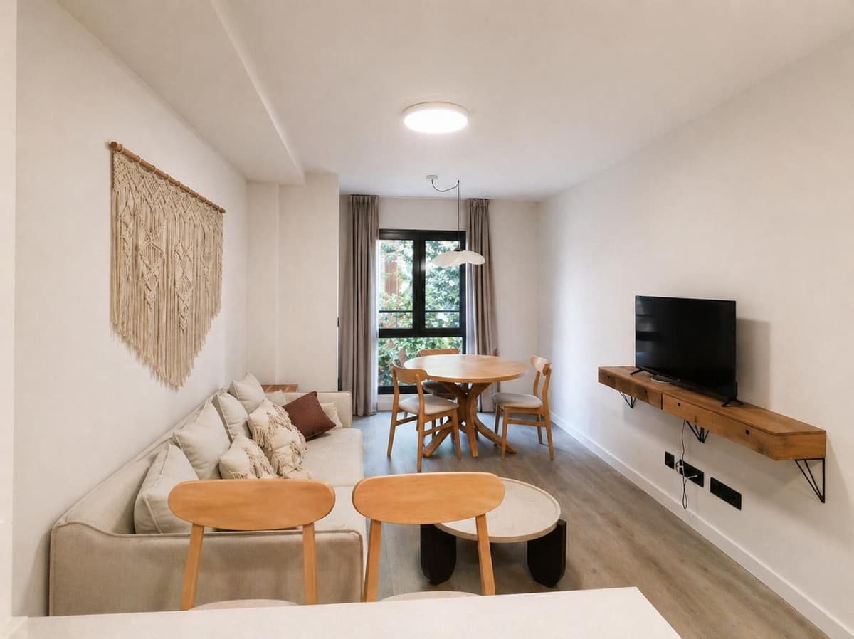 Middle Floor Apartment in Conde de Ureña — photo 7 of 10
