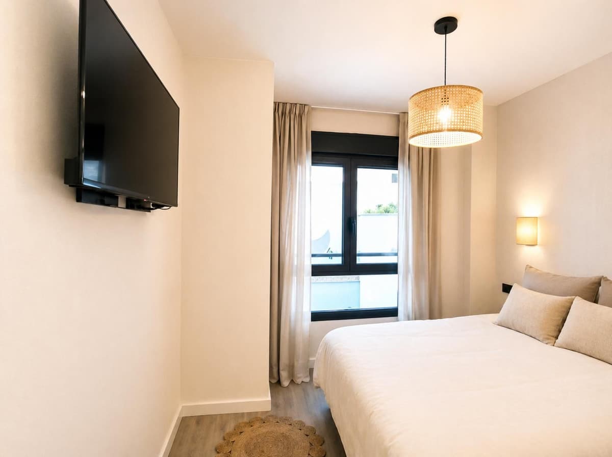 Middle Floor Apartment in Conde de Ureña — photo 10 of 10