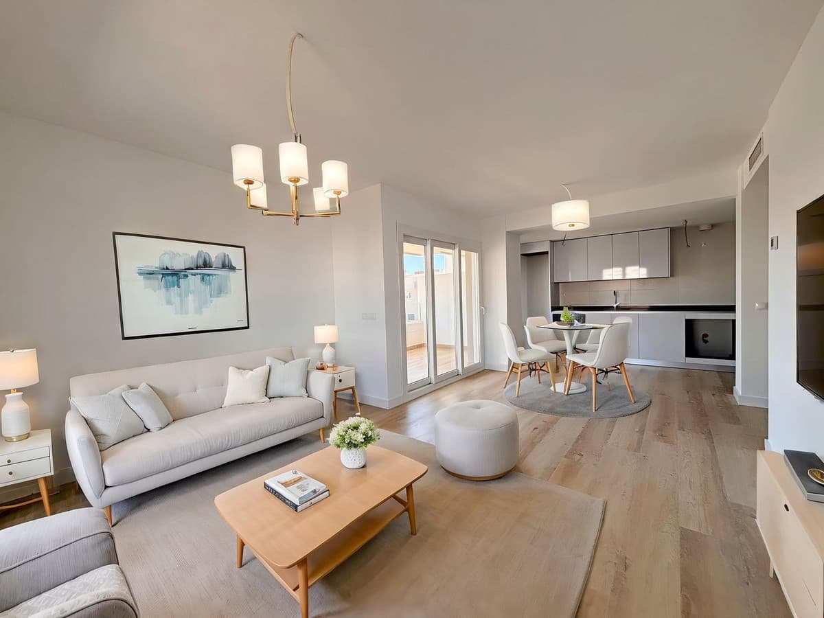 Middle Floor Apartment in Nueva Andalucía — photo 1 of 10