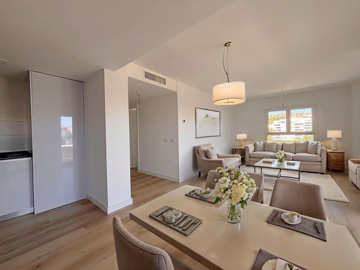 Middle Floor Apartment in Nueva Andalucía — photo 6 of 10