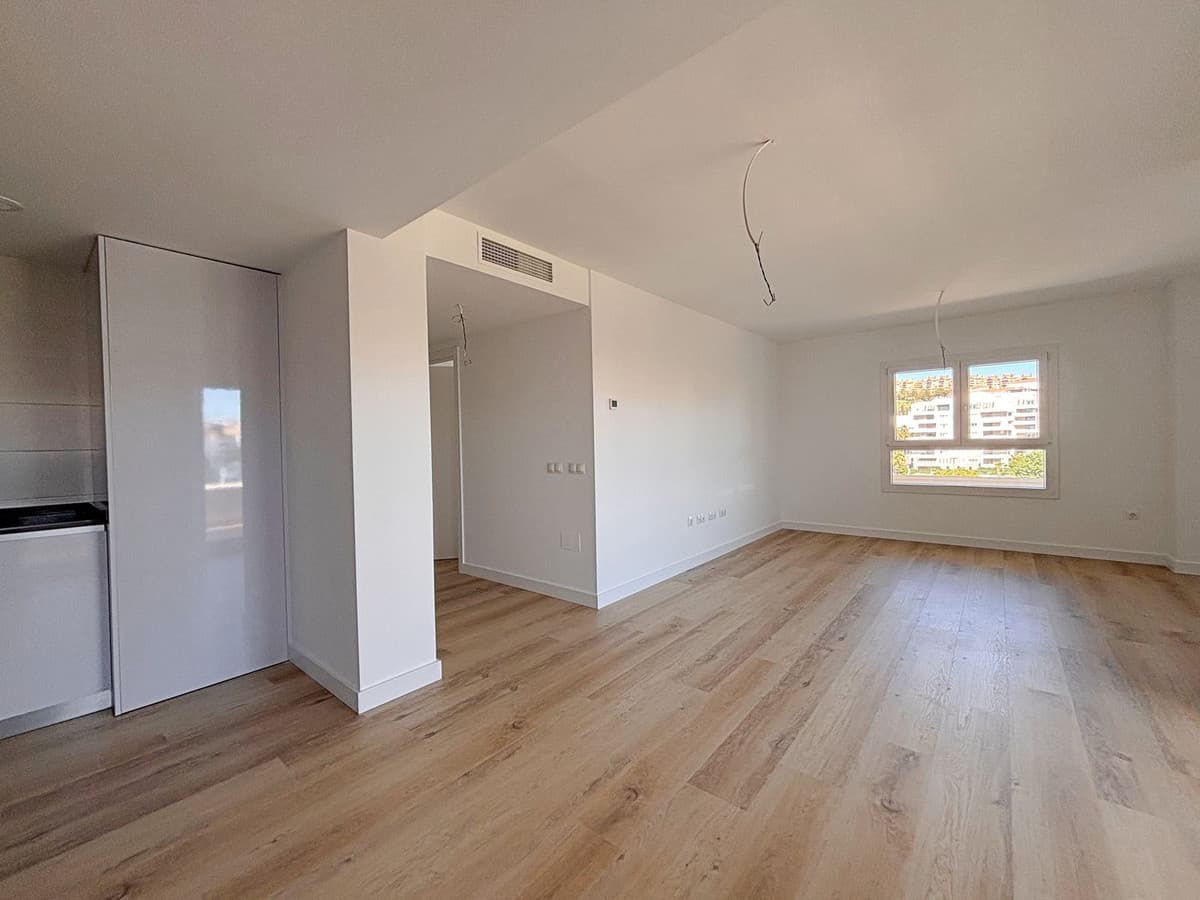Middle Floor Apartment in Nueva Andalucía — photo 7 of 10