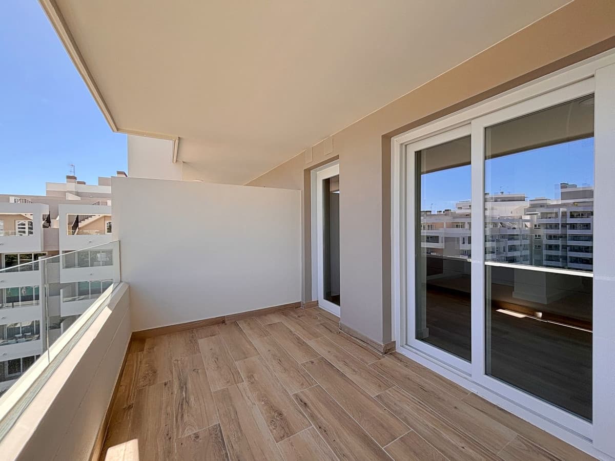 Middle Floor Apartment in Nueva Andalucía — photo 10 of 10