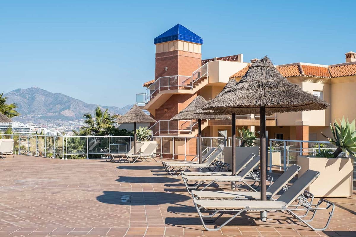 Middle Floor Apartment in Mijas Costa — photo 1 of 10