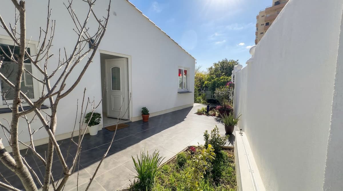 Semi-Detached House in Calahonda — photo 3 of 10