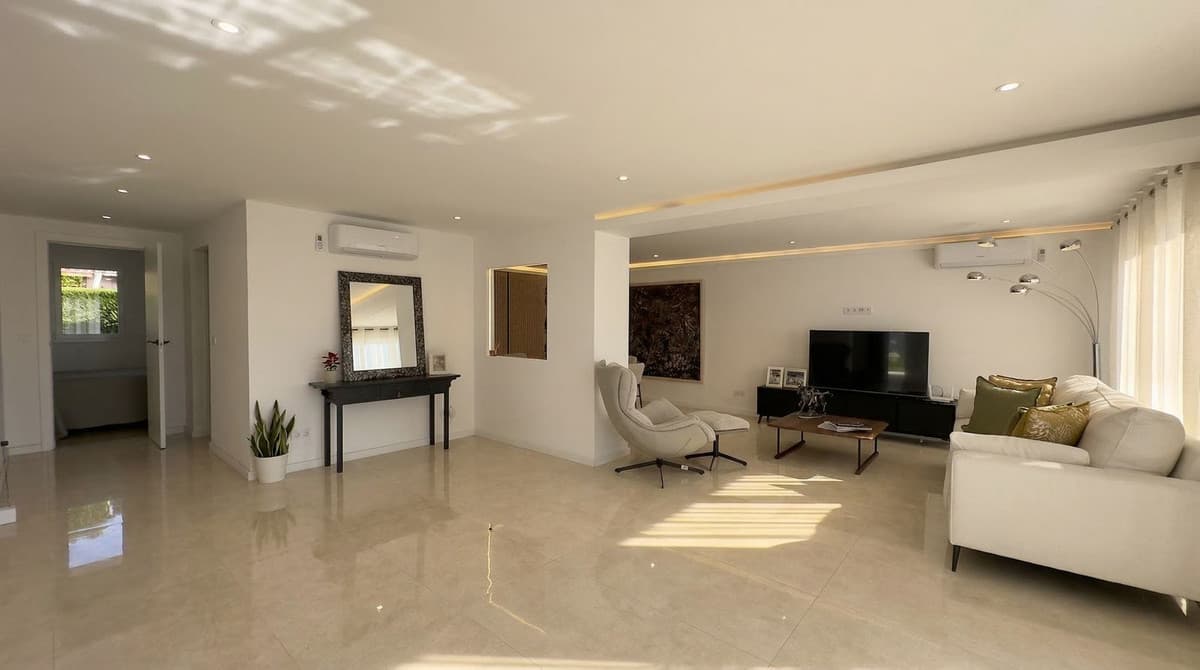 Semi-Detached House in Calahonda — photo 9 of 10