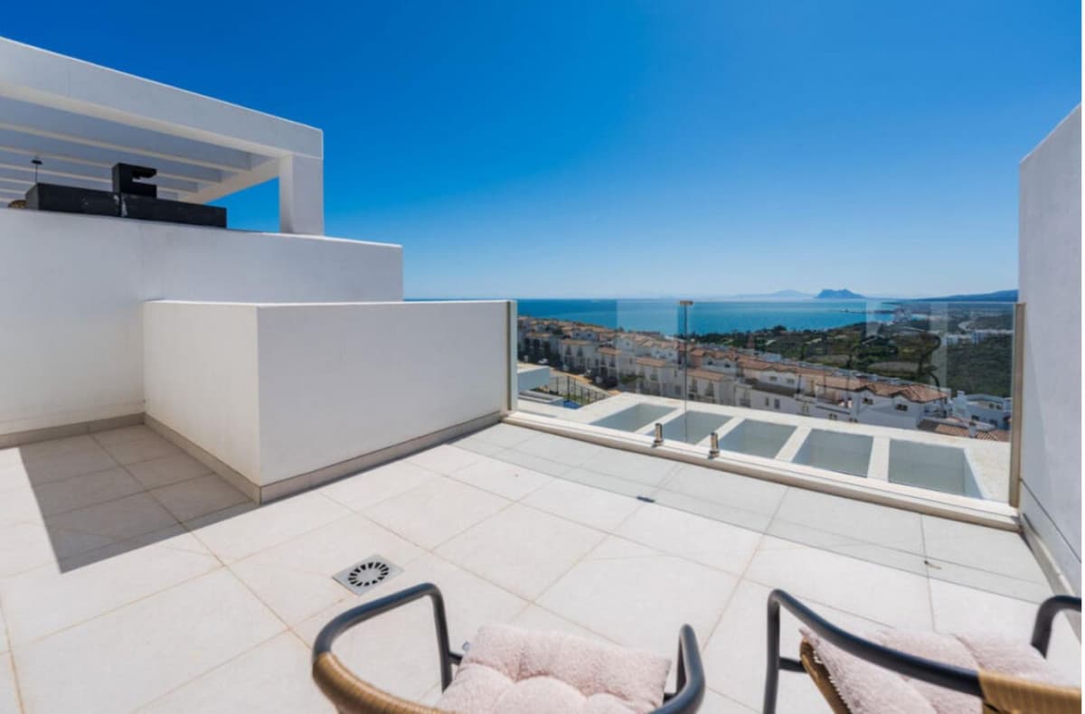 Townhouse in Manilva — photo 2 of 10