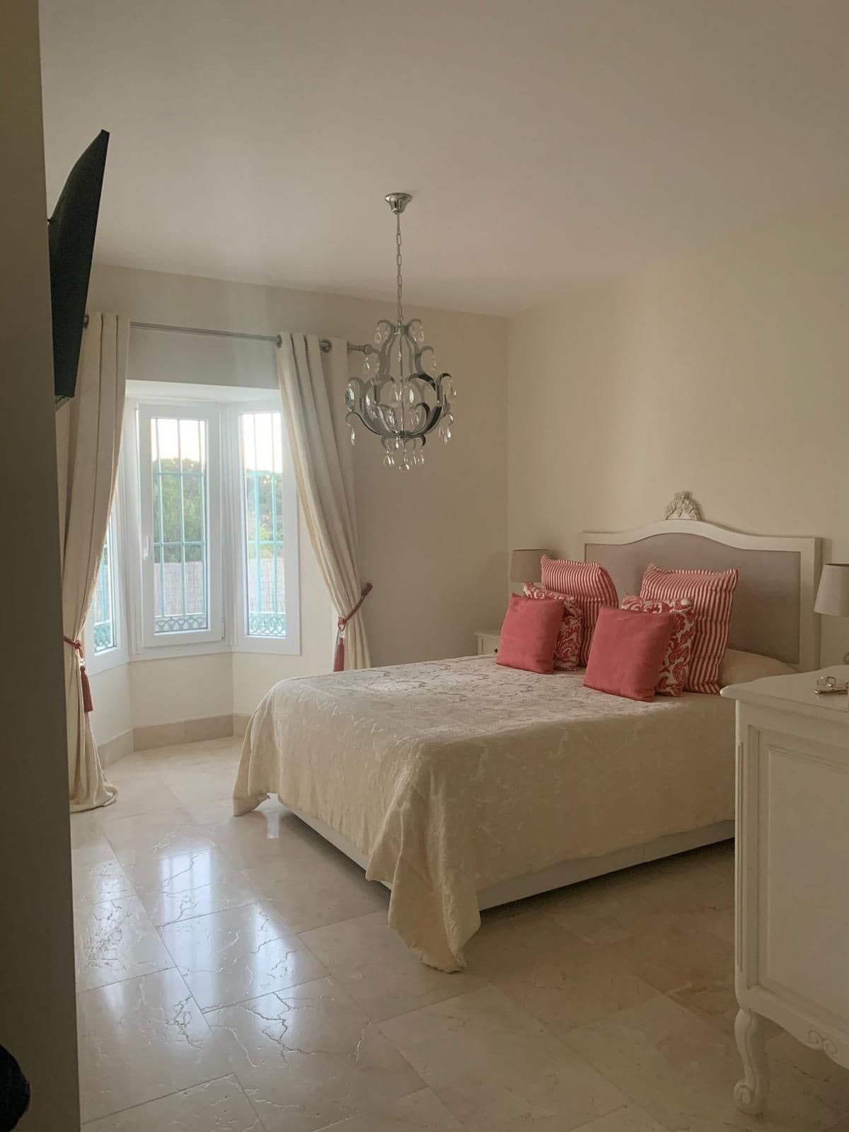 Detached Villa in San Roque — photo 4 of 10