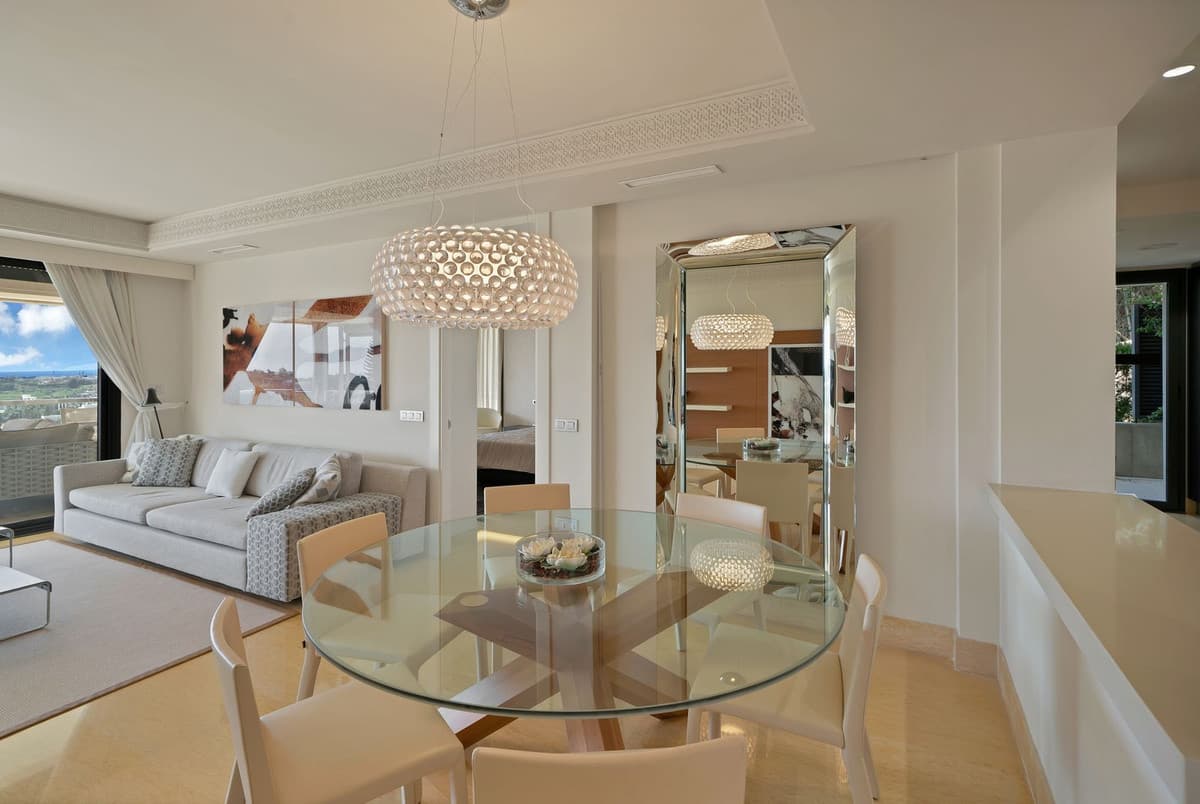 Middle Floor Apartment in Nueva Andalucía — photo 2 of 10