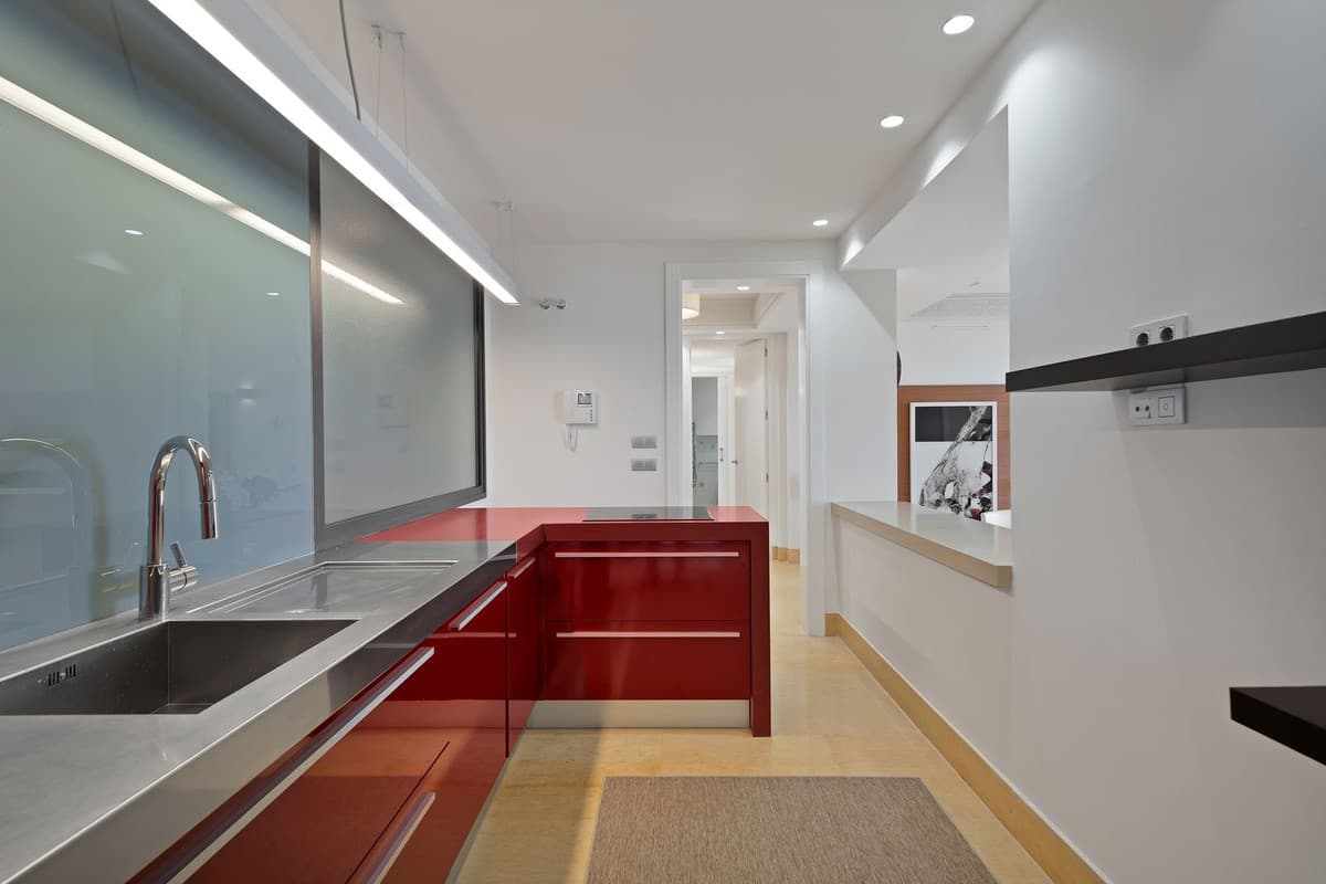 Middle Floor Apartment in Nueva Andalucía — photo 7 of 10