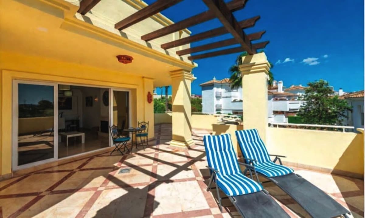 Middle Floor Apartment in Casares Playa — photo 1 of 10