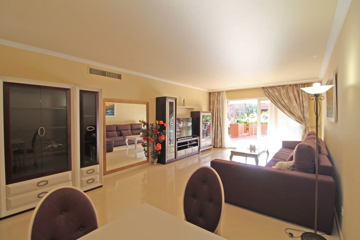 Ground Floor Apartment in Puerto Banús — photo 3 of 10