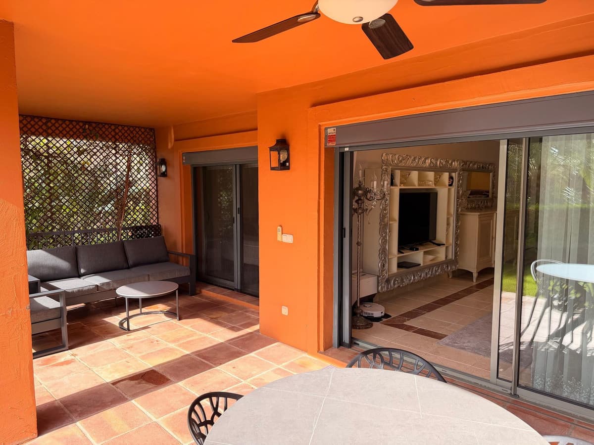 Ground Floor Apartment in Estepona — photo 7 of 10