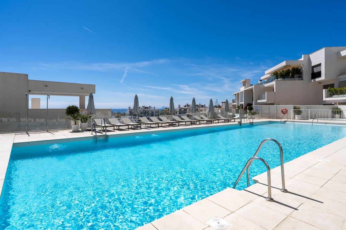 Top Floor Apartment in Estepona — photo 2 of 10