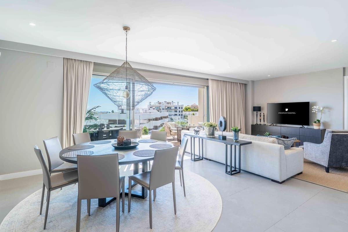 Top Floor Apartment in Estepona — photo 5 of 10