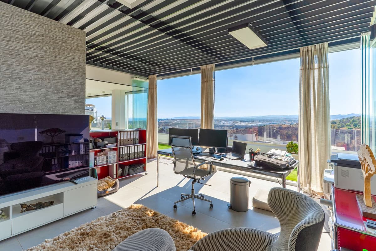 Penthouse in Estepona — photo 7 of 10