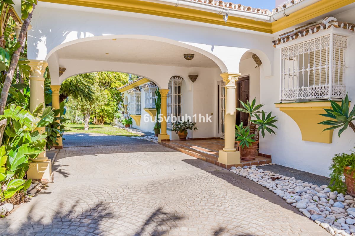 Detached Villa in Mijas — photo 9 of 10