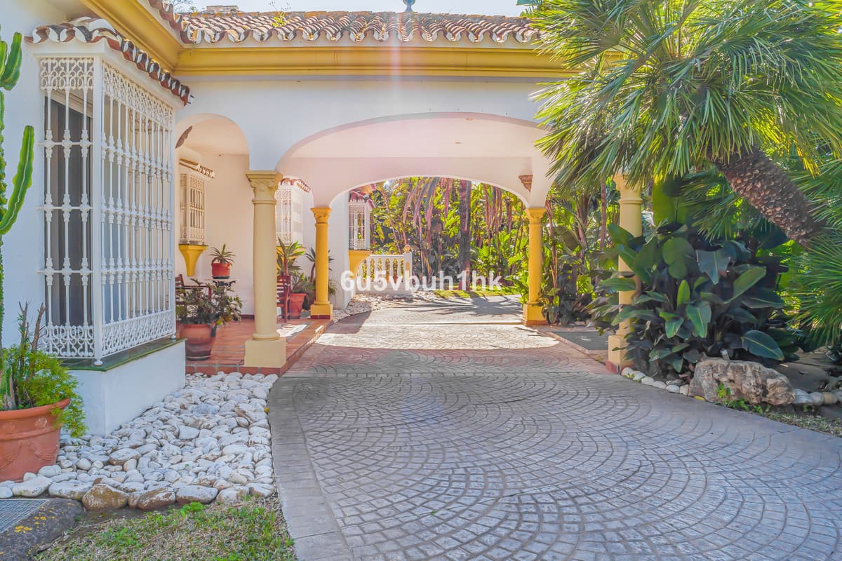Detached Villa in Mijas — photo 10 of 10
