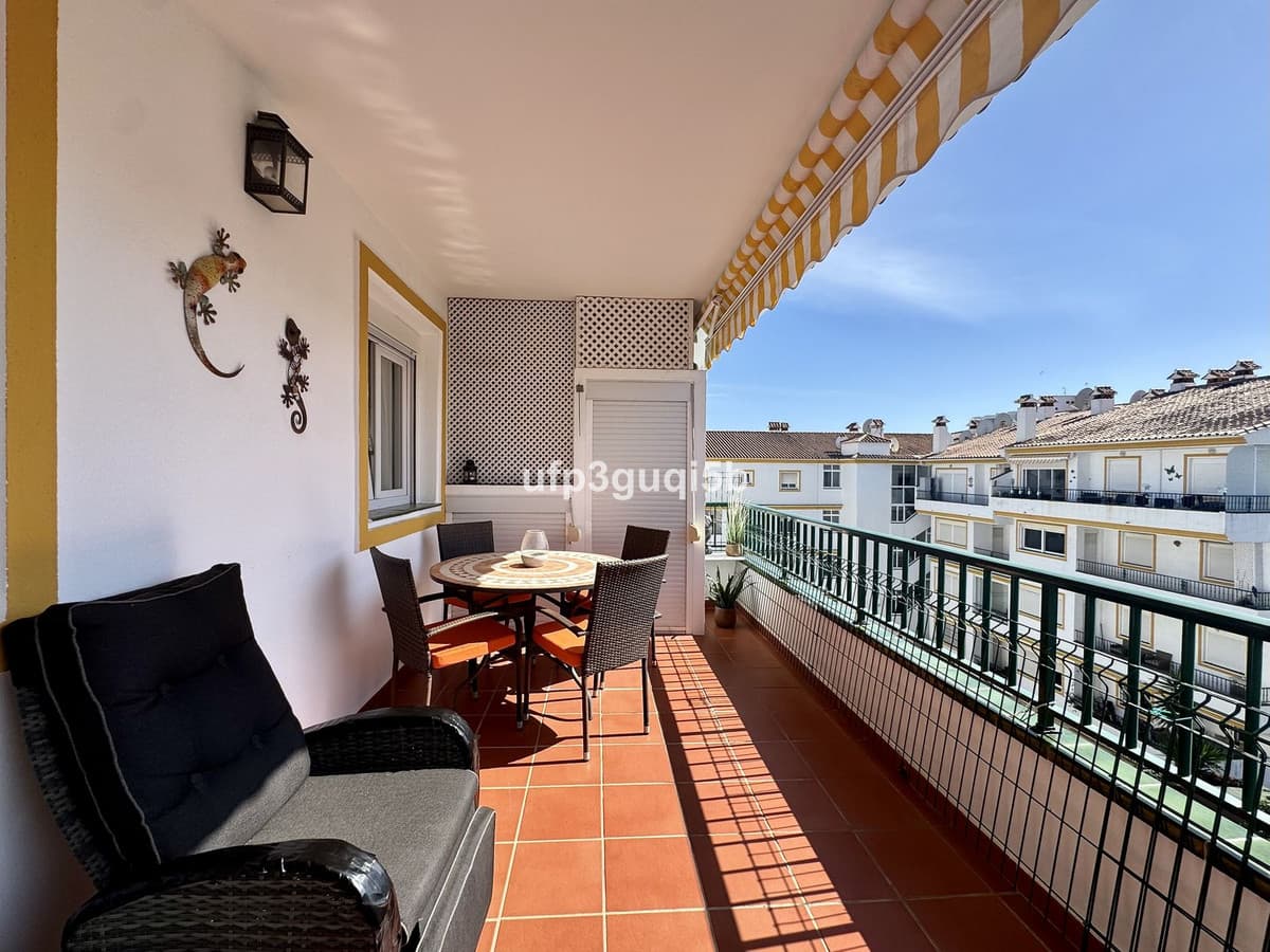Top Floor Apartment in La Cala de Mijas — photo 8 of 10