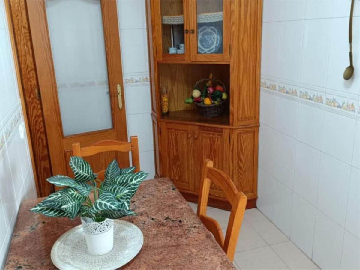 Middle Floor Apartment in Estepona — photo 6 of 10