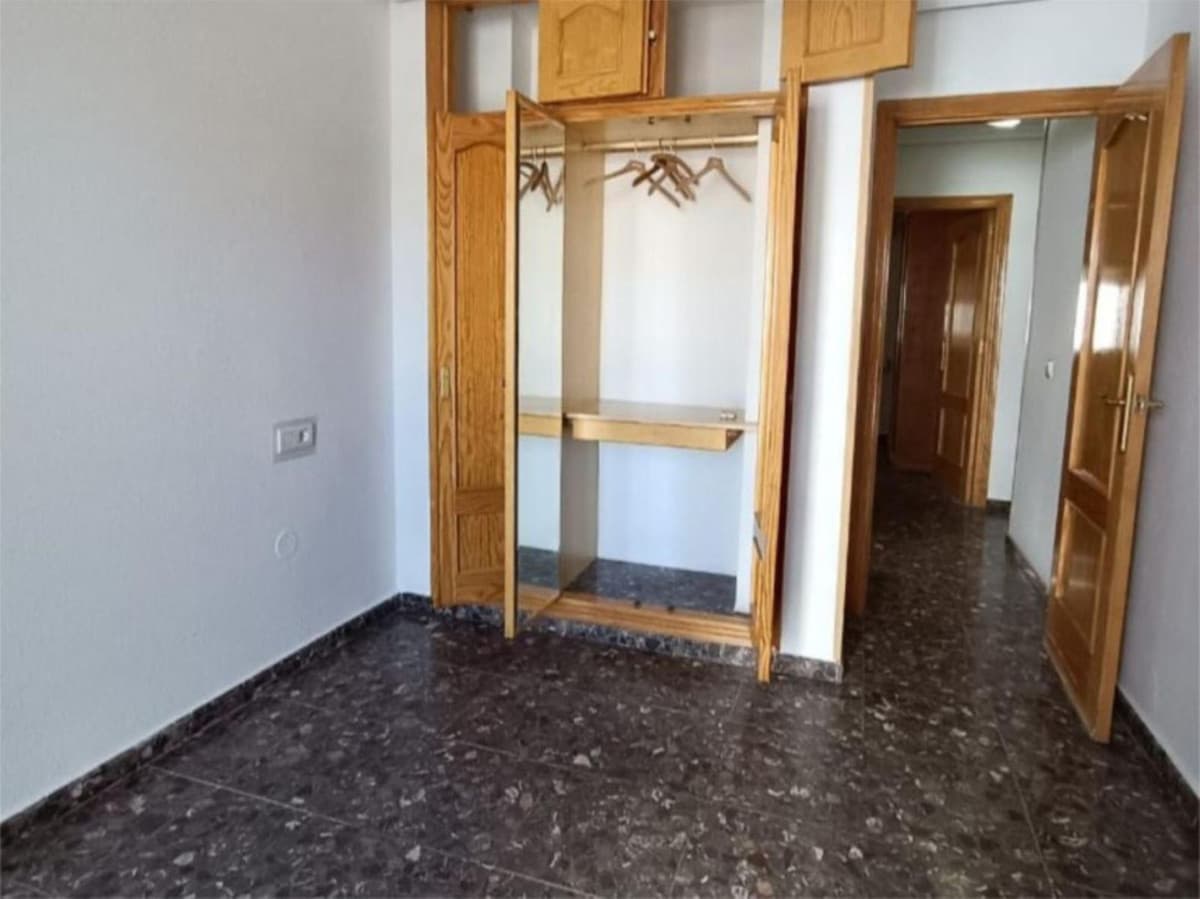 Middle Floor Apartment in Estepona — photo 10 of 10