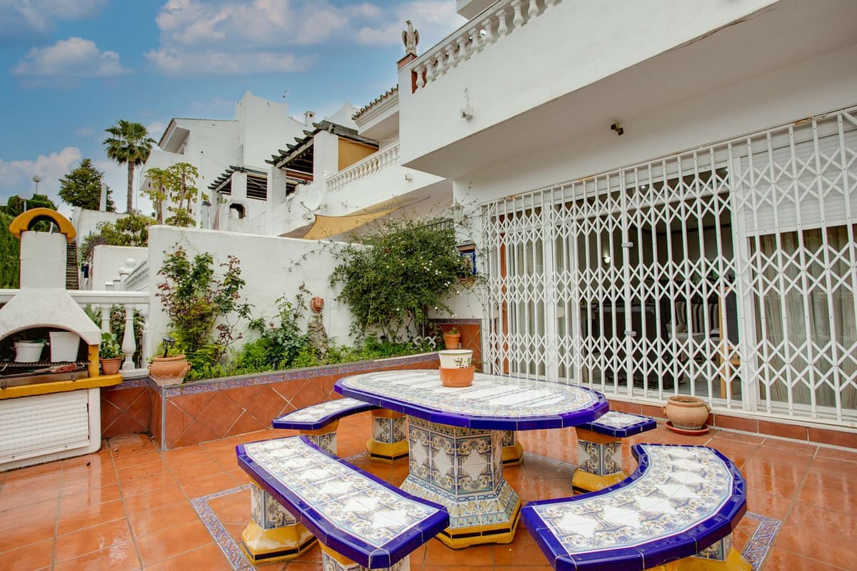 Townhouse in Estepona — photo 2 of 10