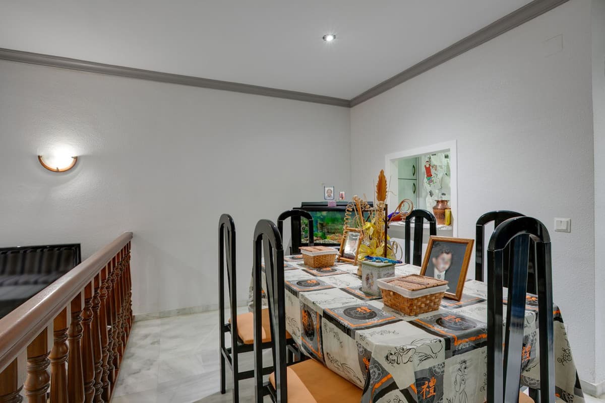 Townhouse in Estepona — photo 5 of 10