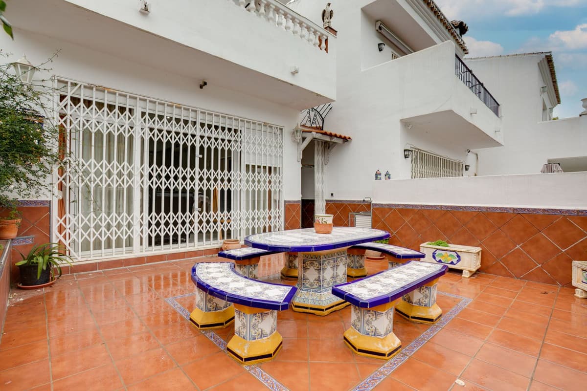 Townhouse in Estepona — photo 8 of 10