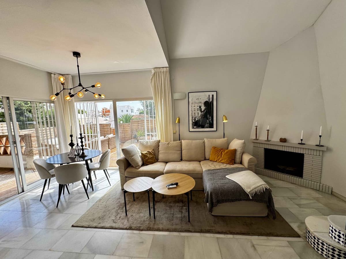 Townhouse in Riviera del Sol — photo 9 of 10